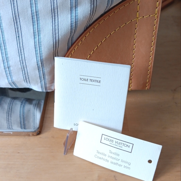 RARE 🔥 Louis Vuitton LIMITED EDITION White/ Blue Striped Tanger Tote bag - Picture 15 of 16